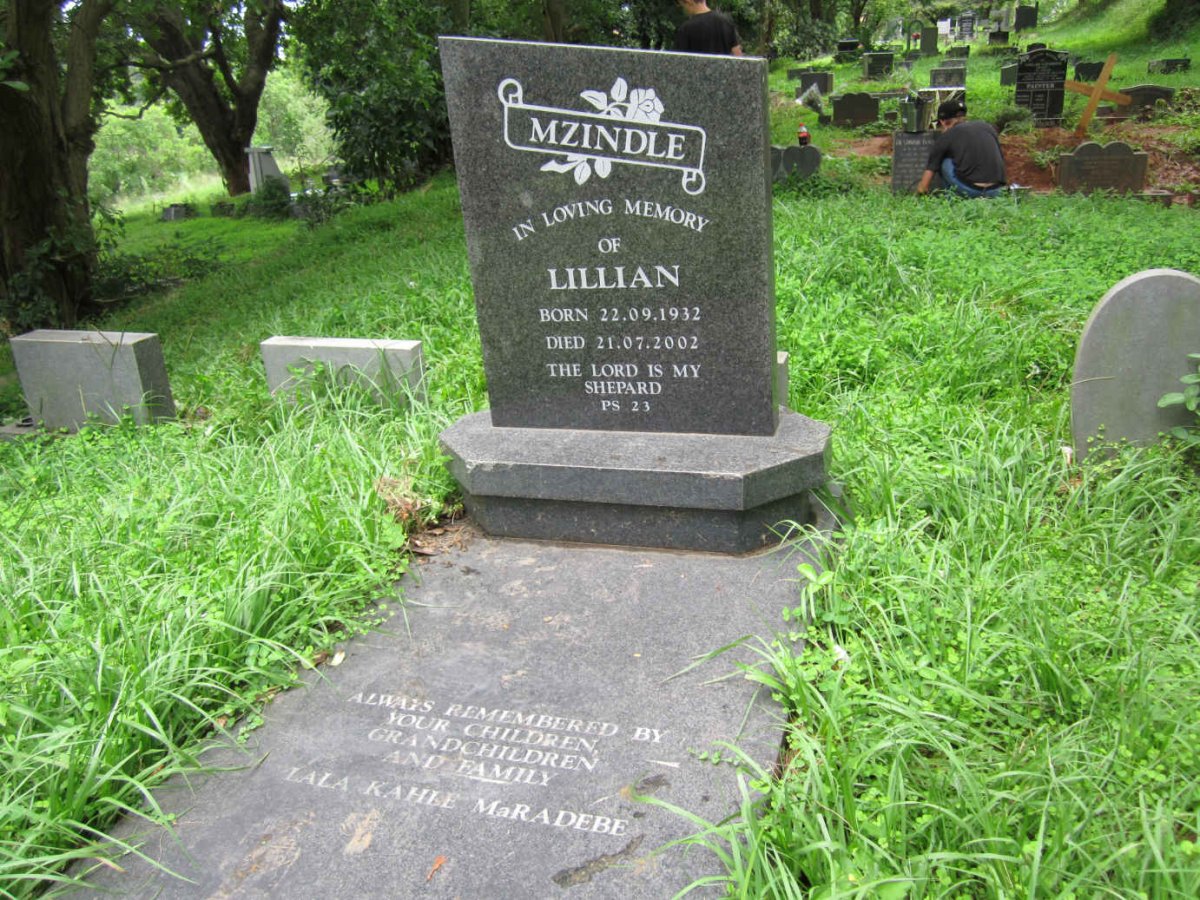MZINDLE Lillian 1932-2002