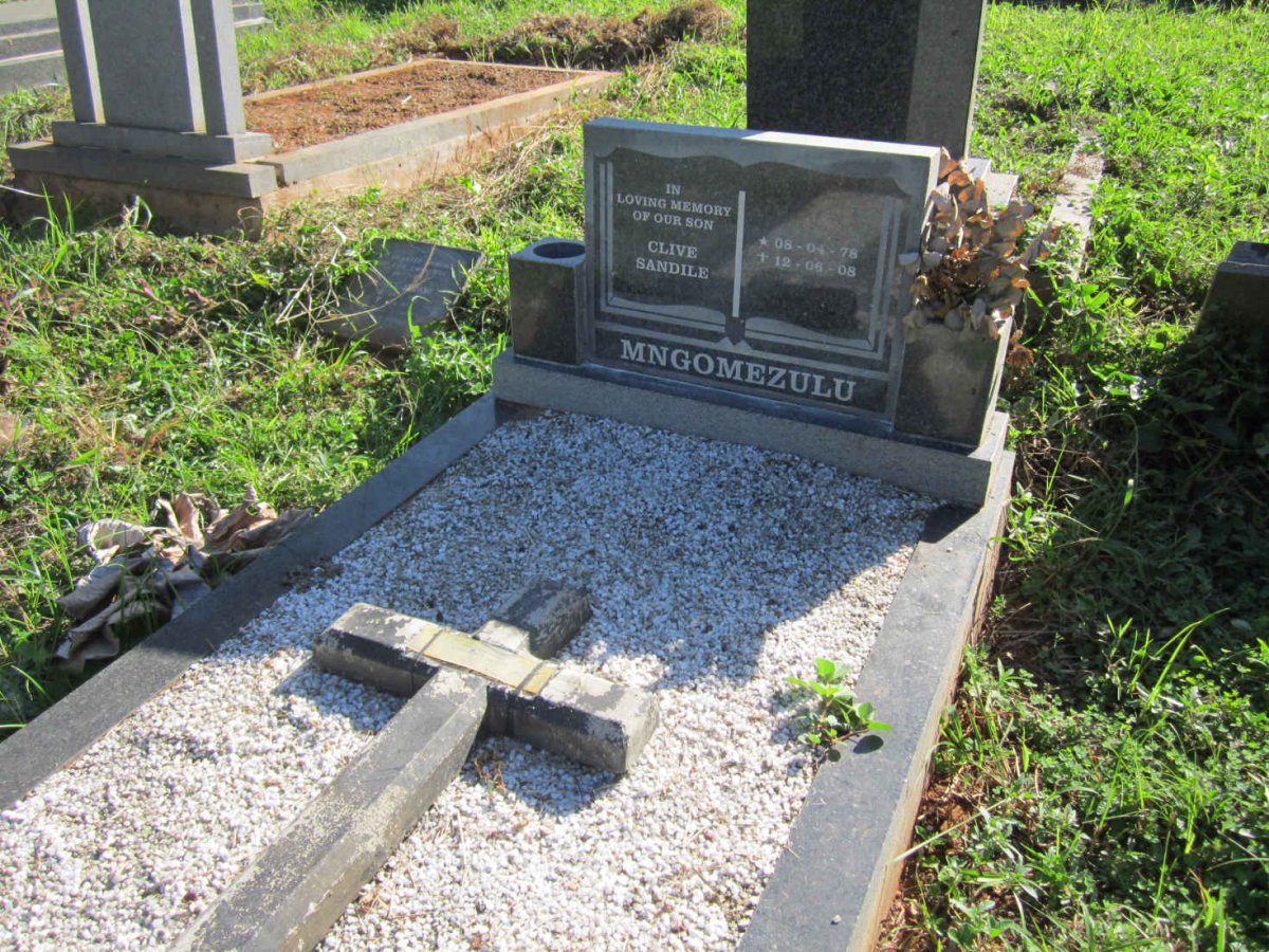 MNGOMEZULU Clive Sandile 1978-2008