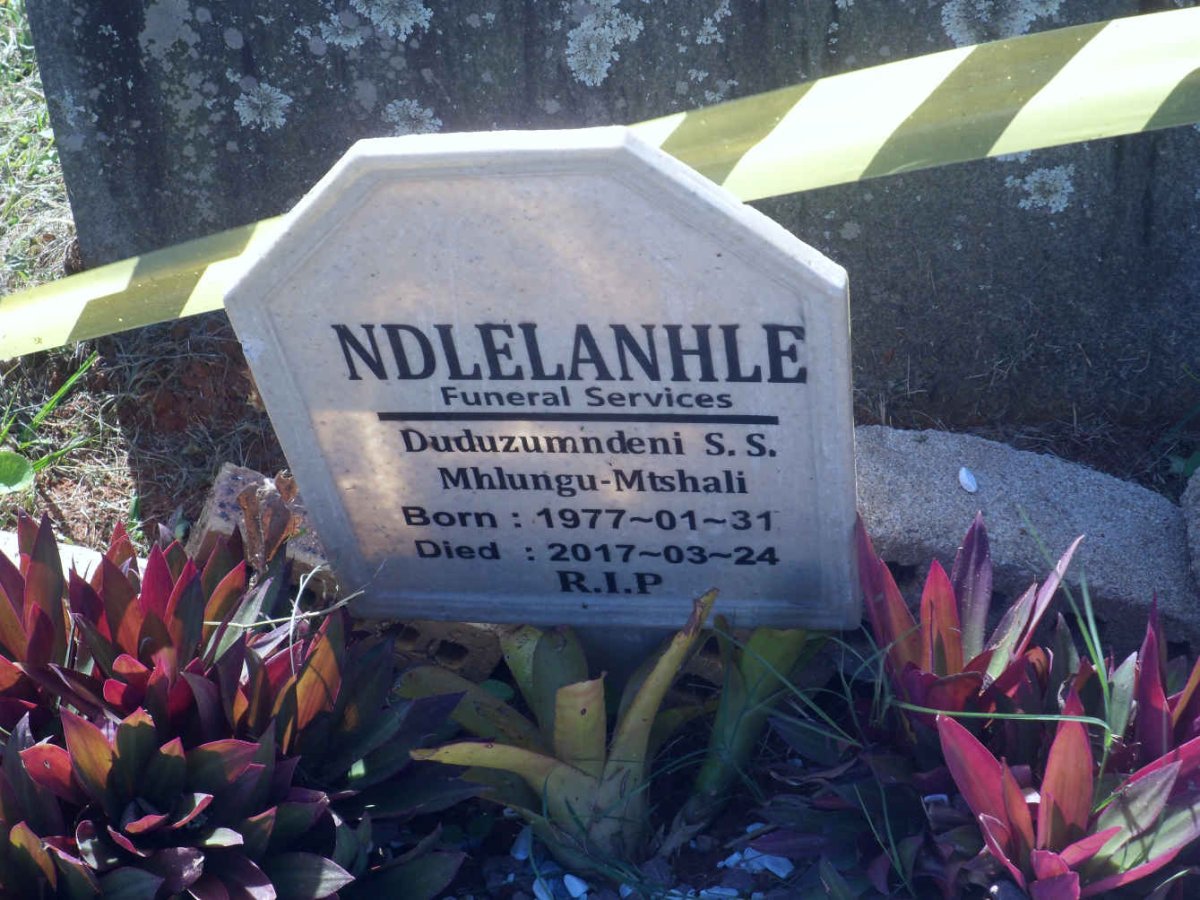 MTSHALI Duduzumndeni, MHLUNGU S.S. 1977-2017
