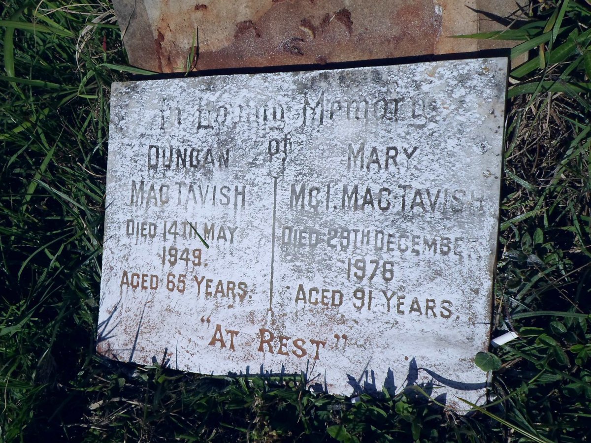MAC TAVISH Duncan -1949 &amp; Mary MC I. -1976