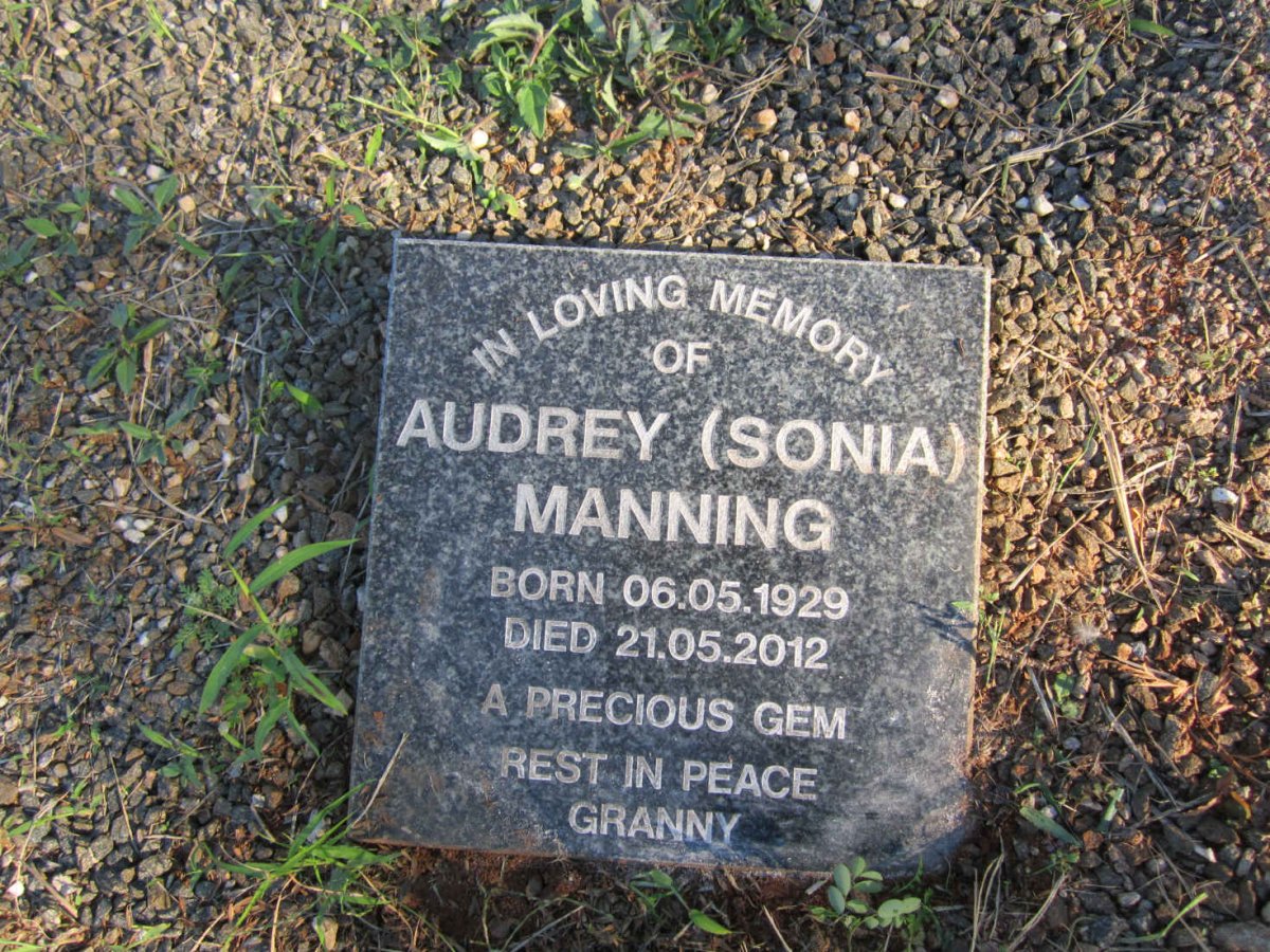 MANNING Audrey 1929-2012
