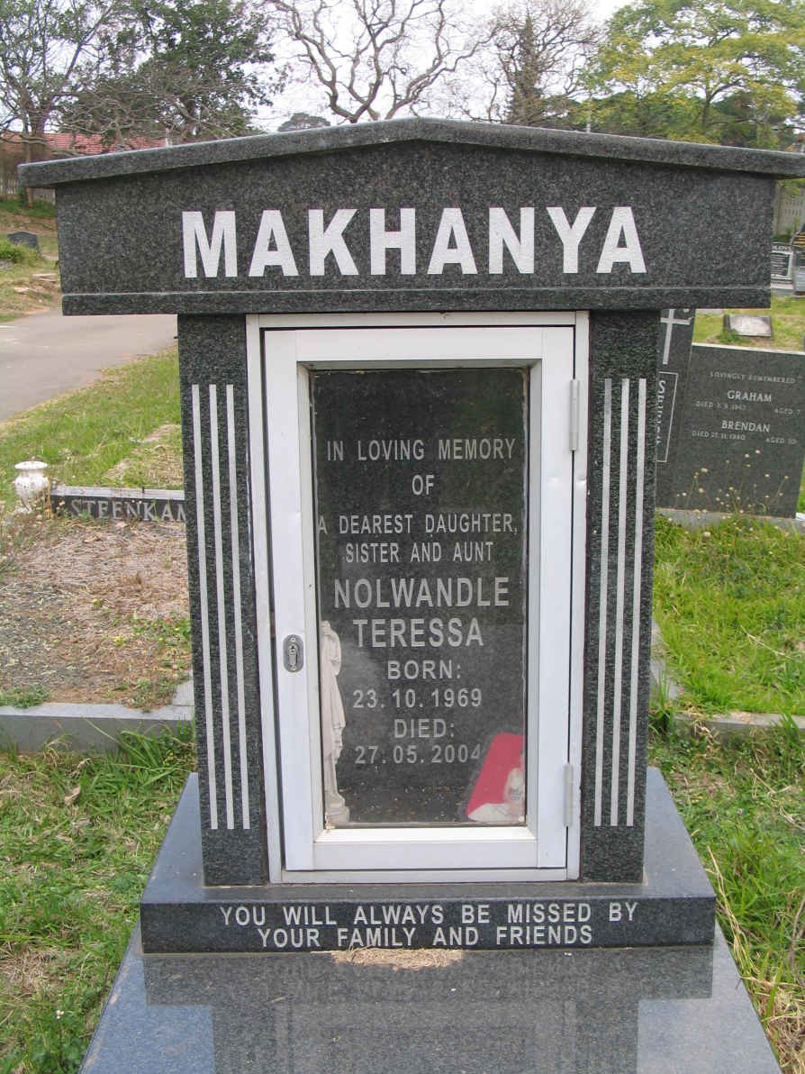 MAKHANYA Nolwandle Teressa 1969-2004