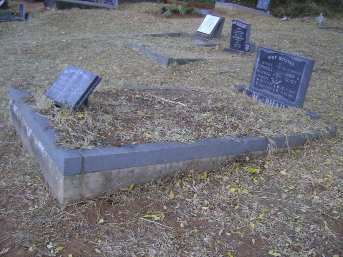 MacPHAIL John F. Scott 1886-1961 :: MacPHAIL Theodora 1920-1969 :: MacPHAIL Marlon Denzil 1973-1998