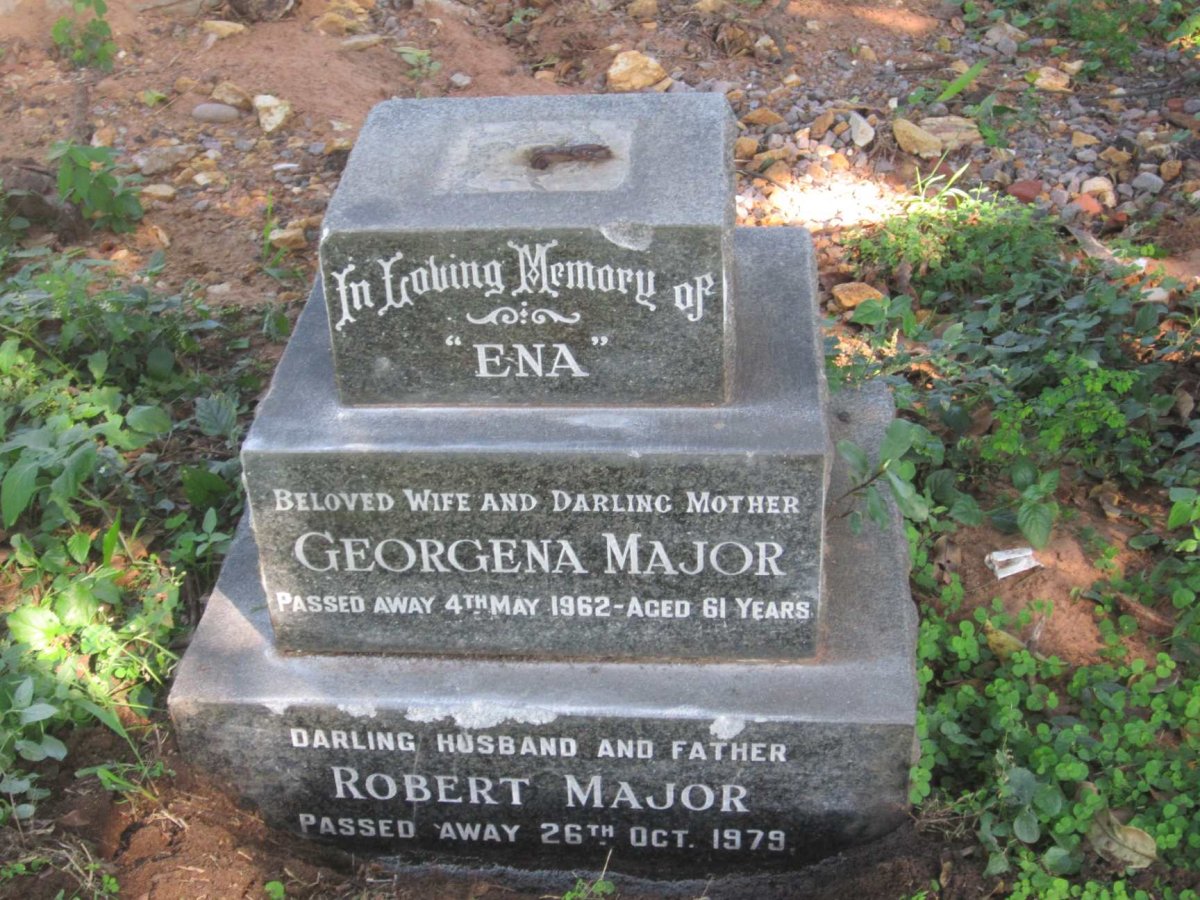 MAJOR Robert -1979 &amp; Georgena -1962