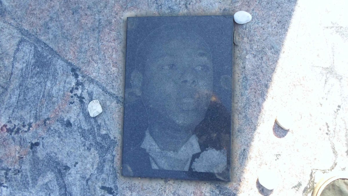 MABASO Sandile Siyabonga 1979-2007