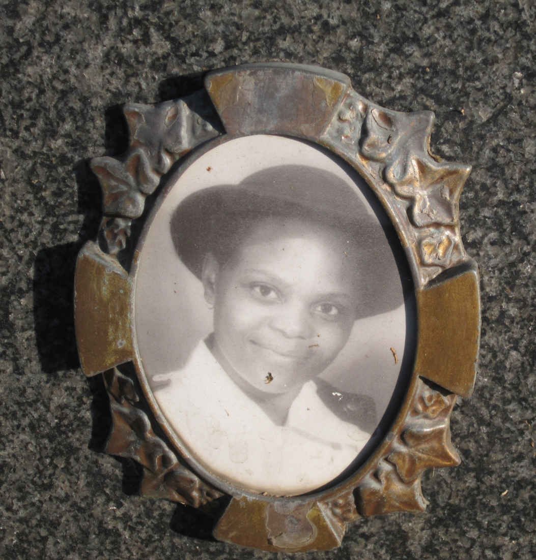 MAHLABA Clara Nokwanda 1932-2005