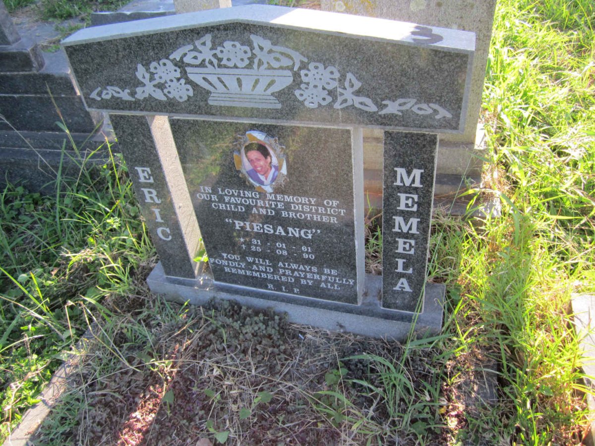MEMELA Eric 1961-1990