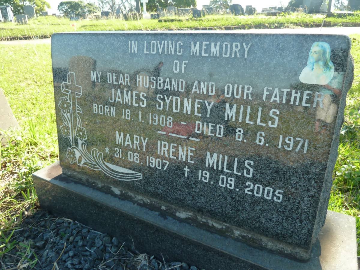 MILLS James Sydney 1908-1971 &amp; Mary Irene 1907-2005