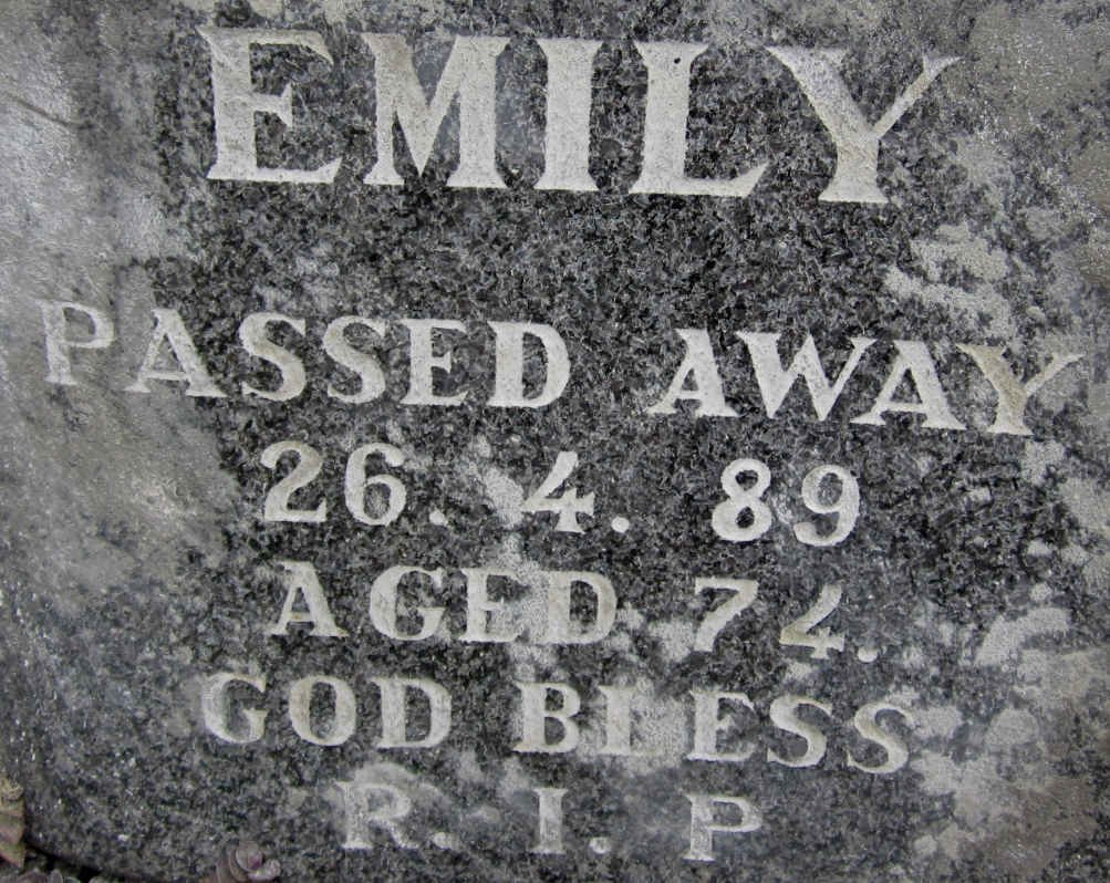 MILLER Emily -1989