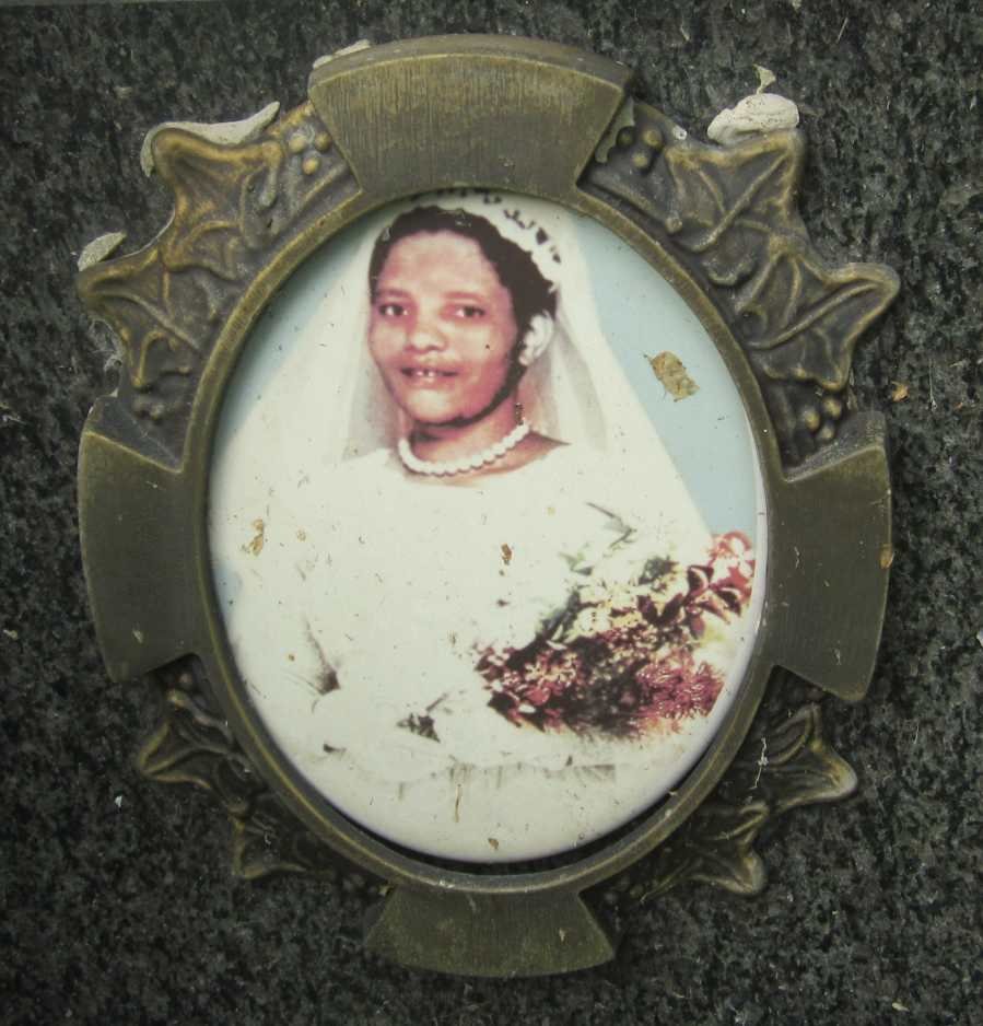 NDLOVU Nolwandle Regina 1934-2002