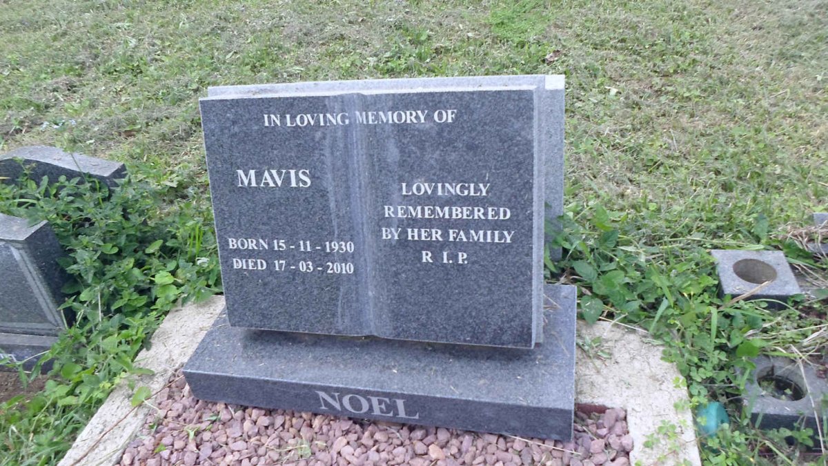 NOEL Mavis 1930-2010