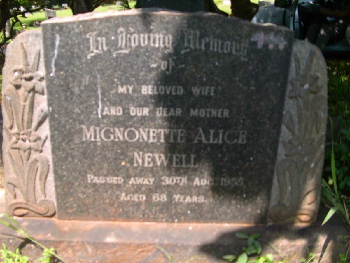 NEWELL Mignonette Alice -1955