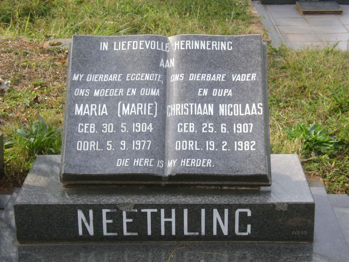 NEETHLING Christiaan Nicolaas 1907-1982 &amp; Maria 1904-1977
