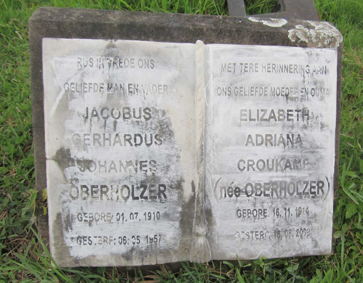 OBERHOLZER Jacobus Gerhardus Johannes 1910-1957 &amp; Elizabeth Adriana CROUKAMP nee OBERHOLZER 1914-2002