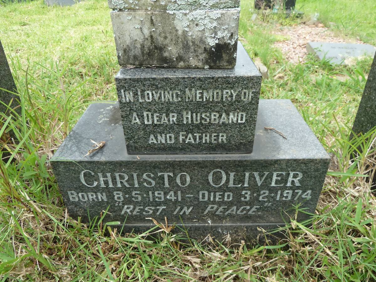 OLIVER Christo 1941-1974