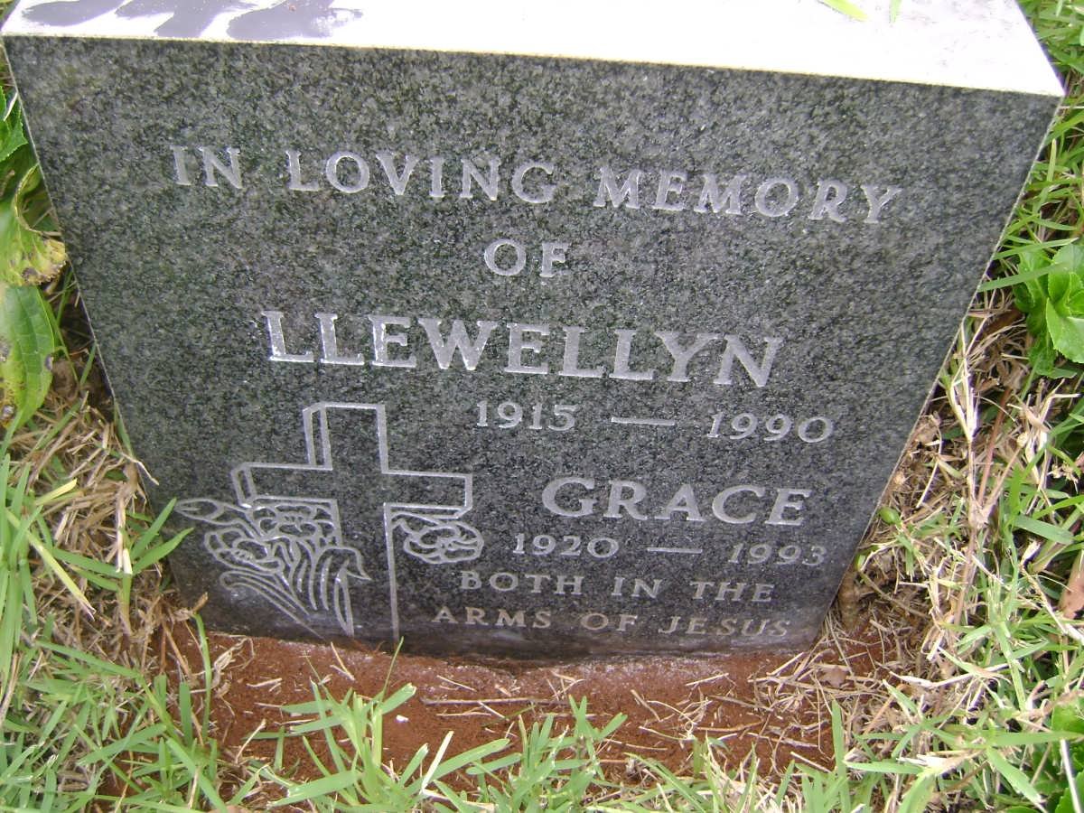 OATS Llewellyn 1915-1990 &amp; Grace 1920-1993