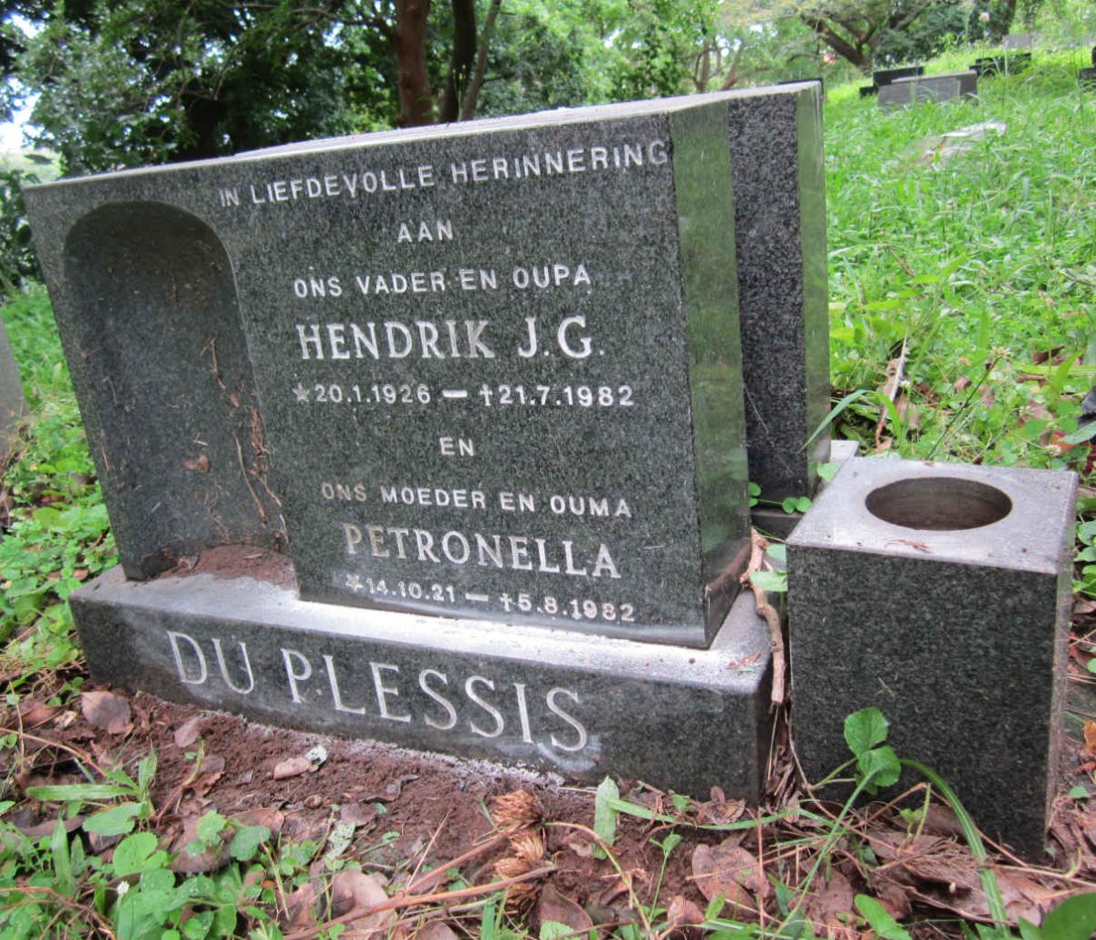 PLESSIS Hendrik J.G., du 1926-1982 &amp; Petronella 1921-1982