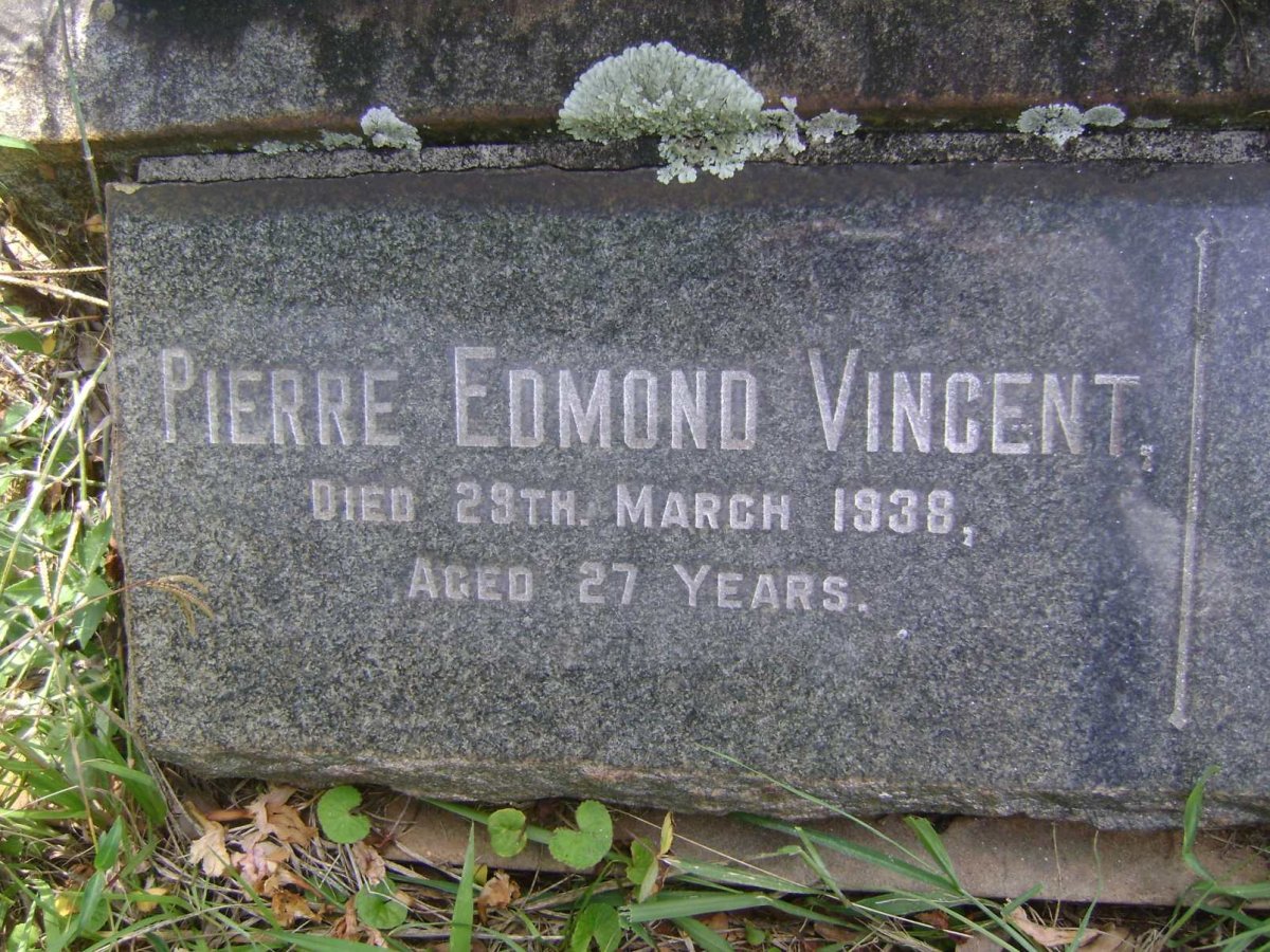 PRIVETT Arthur Ernest -1945 :: VINCENT Pierre Edmond -1938 :: MORILLION Albert Victor Raoul -1958