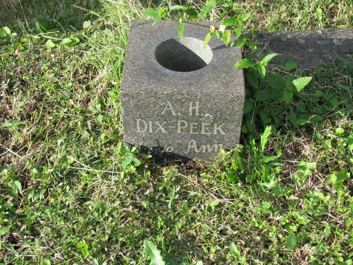 PEEK A.H., Dix