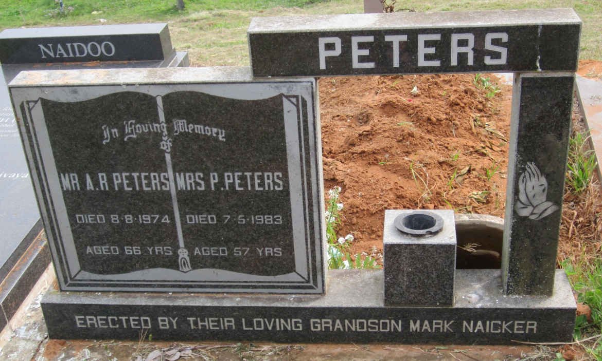 PETERS A.R. -1974 &amp; P. -1983