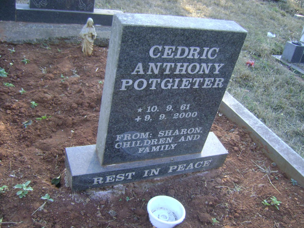 POTGIETER Reggie 1939-1993 :: POTGIETER Cedric Anthony 1961-2000