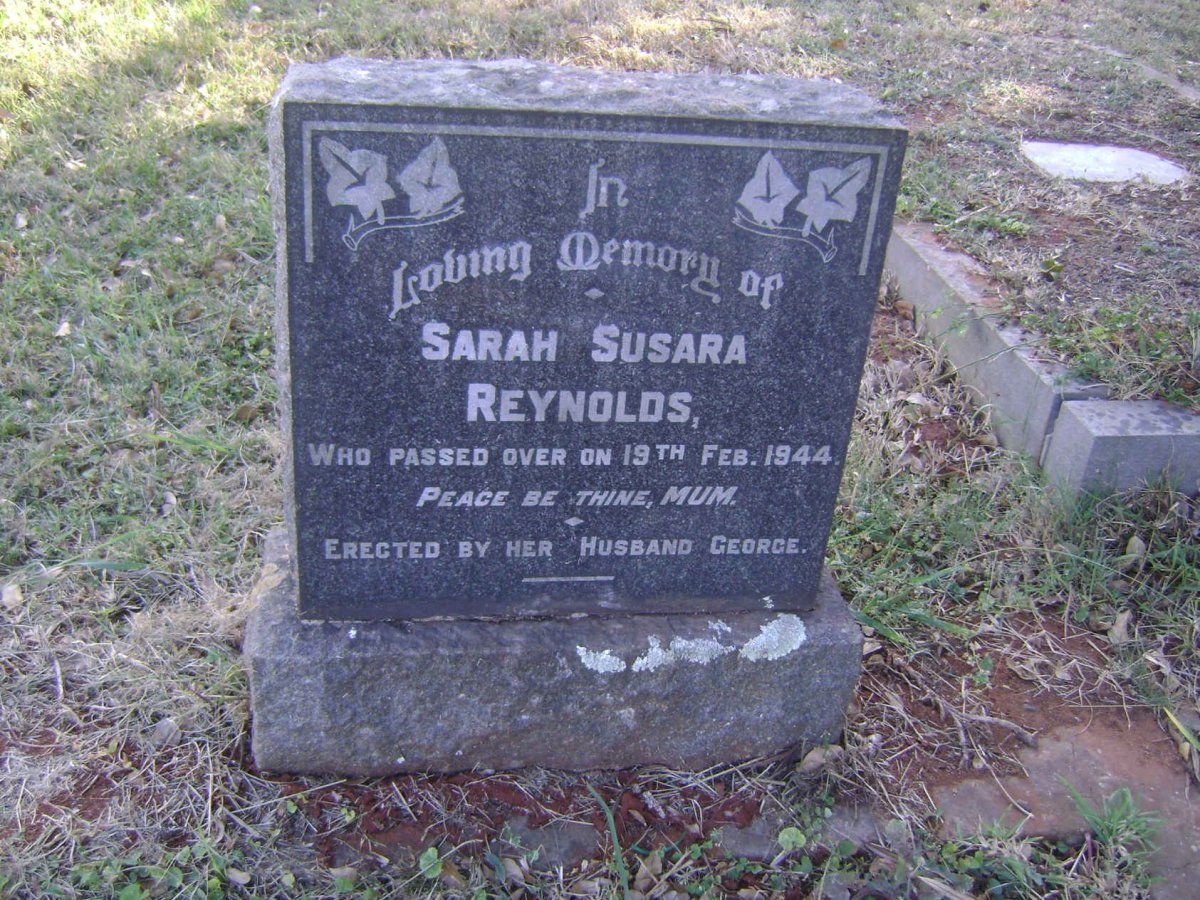 REYNOLDS Sarah Susara -1944