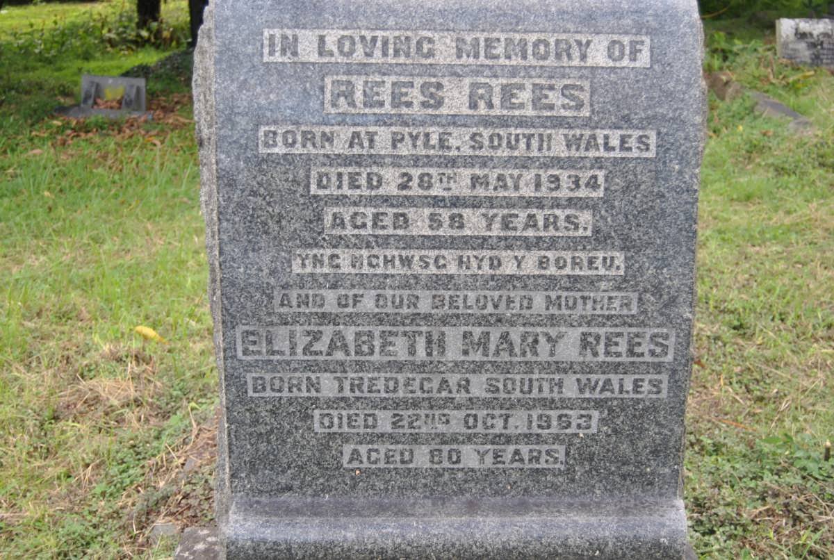 REES Rees -1934 &amp; Elizabeth Mary -1963