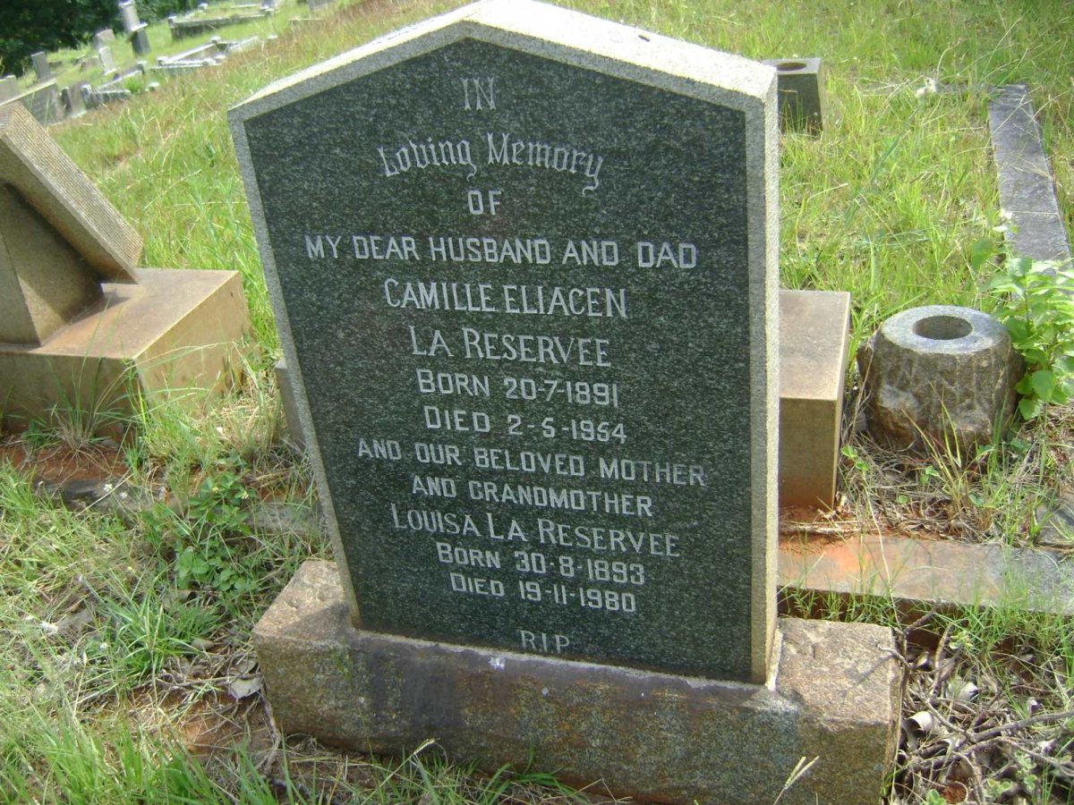 RESERVEE Camille Eliacen, la 1891-1954 &amp; Louisa 1893-1980