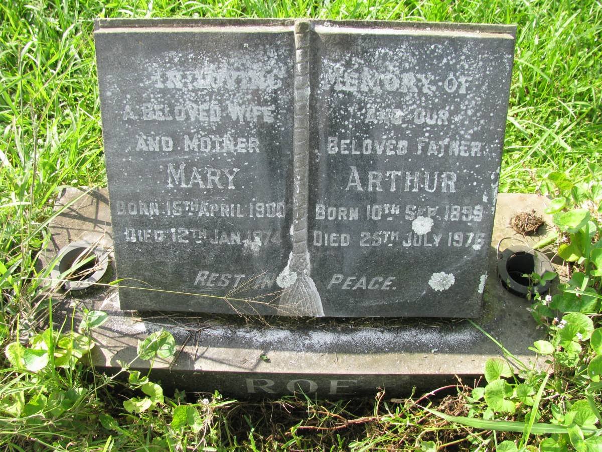 ROE Arthur 1899-1976 &amp; Mary 1900-1974