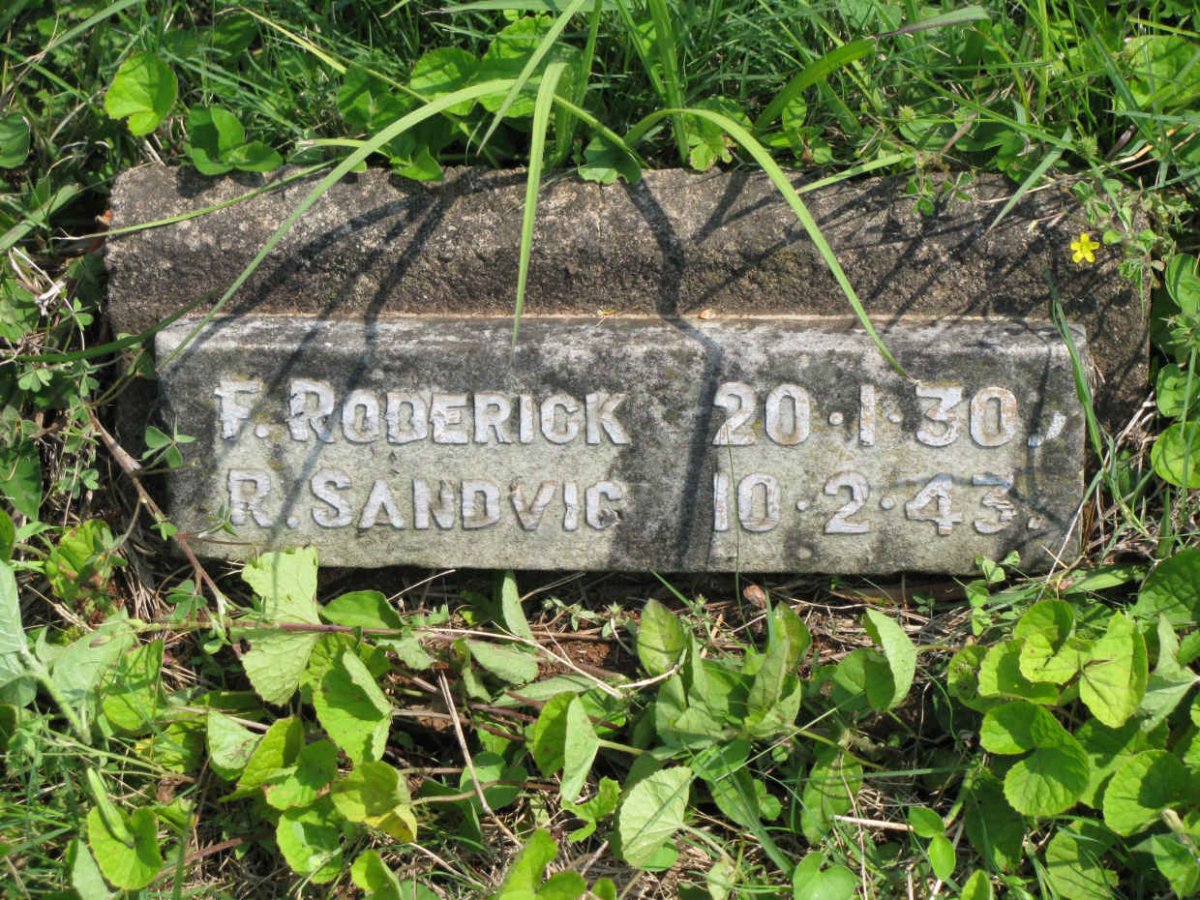 RODERICK F. -1930 :: SANDVIC R. -1943