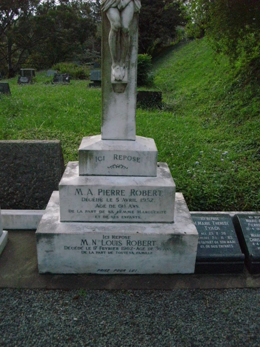 ROBERT M.A. Pierre -1952 :: ROBERT M.N. Louis -1962 :: M. Marie Therese TYACK 1930-1983