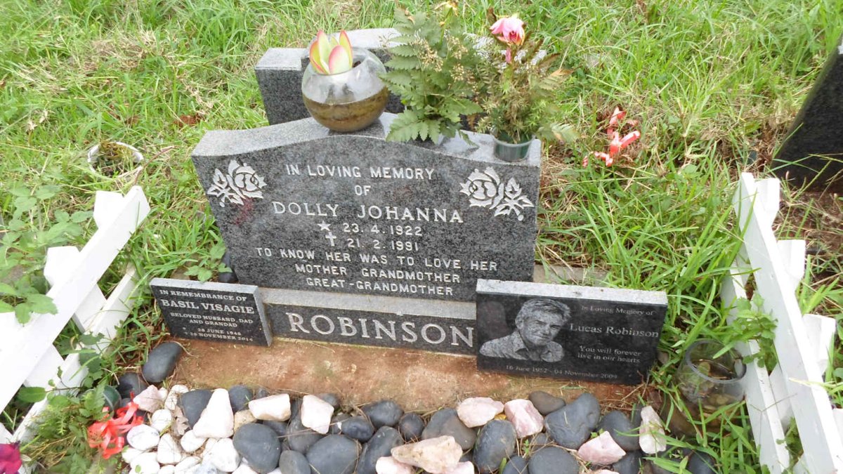 ROBINSON Dolly Johanna 1922-1991 :: VISAGIE Basil 1946-2014 :: ROBINSON Lucas 1952-2009