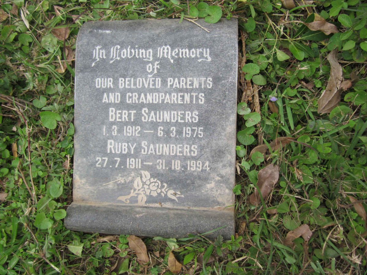SAUNDERS Bert 1912-1975 &amp; Ruby 1911-1994