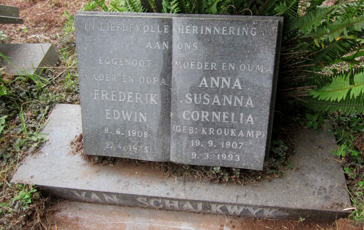 SCHALKWYK Frederik Edwin, van 1908-1975 &amp; Anna Susanna Cornelia KROUKAMP 1907-1993