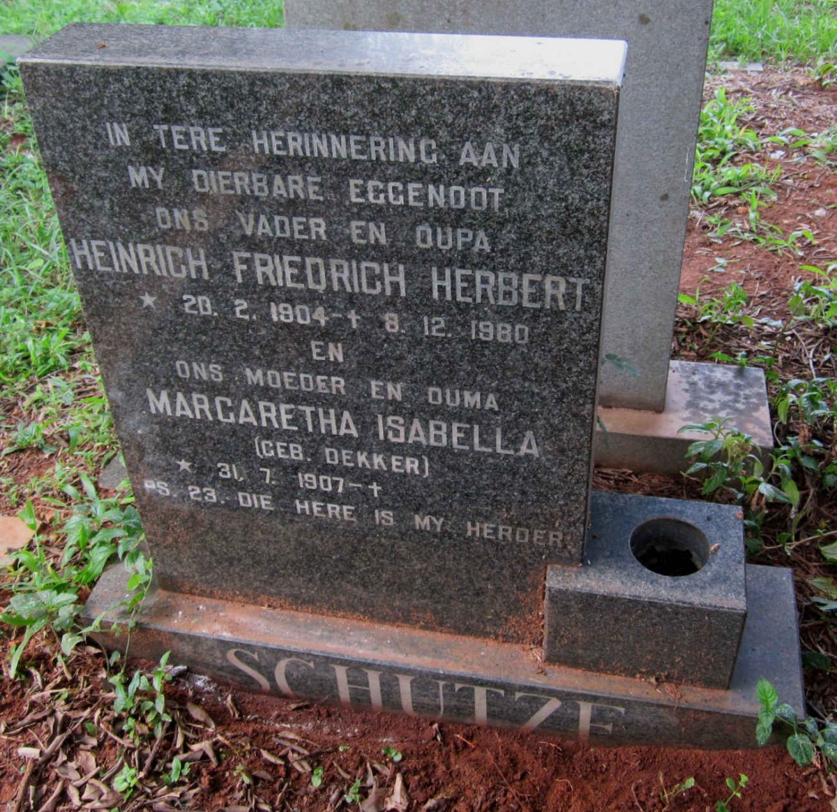 SCHUTZE Heinrich Friedrich Herbert 1904-1980 &amp; Margaretha Isabella DEKKER 1907-