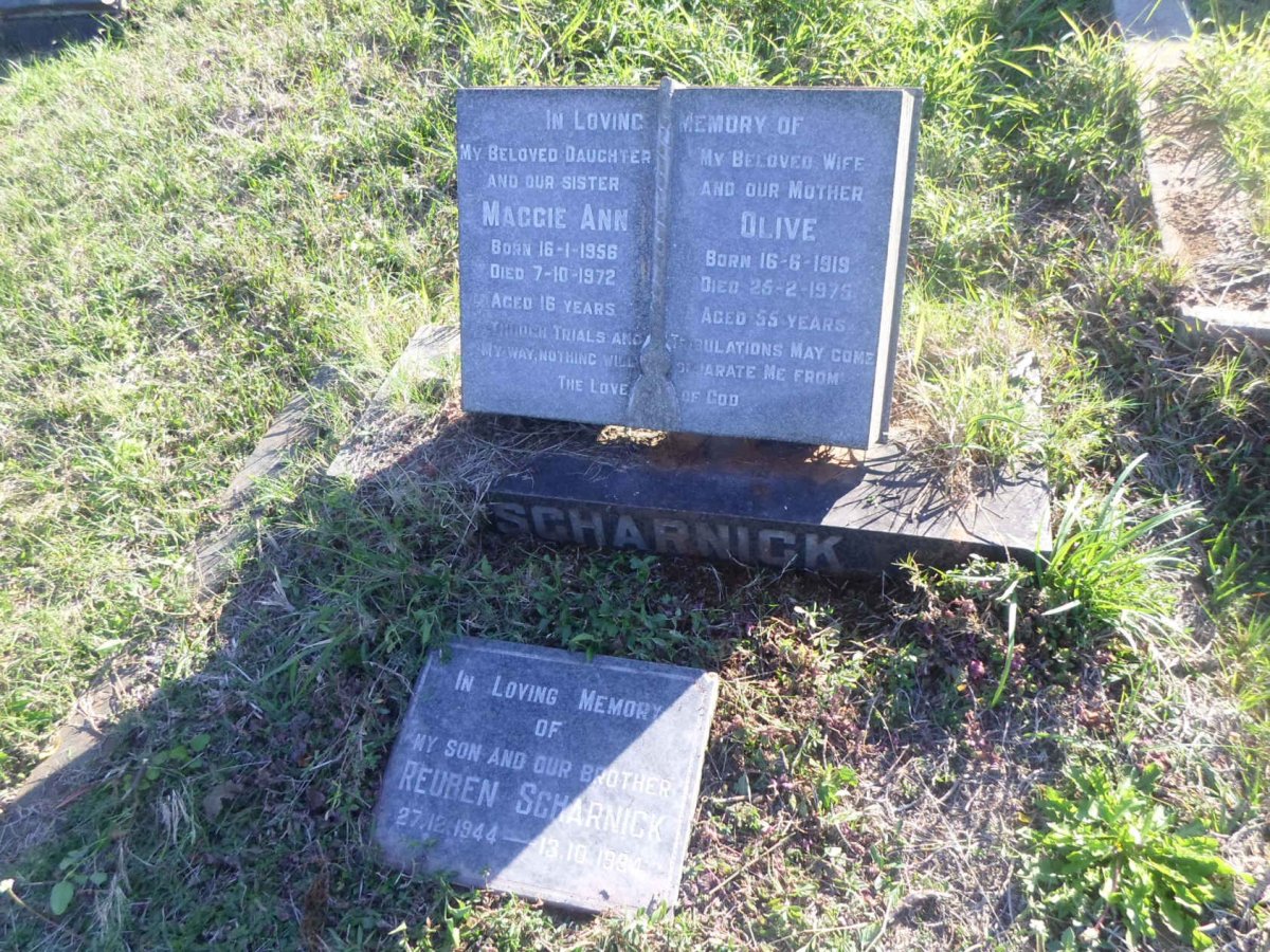 SCHARNICK Olive 1919-1975 :: SCHARNICK Maggie Ann 1956-1972 :: SCHARNICK Reuben 1944-1994
