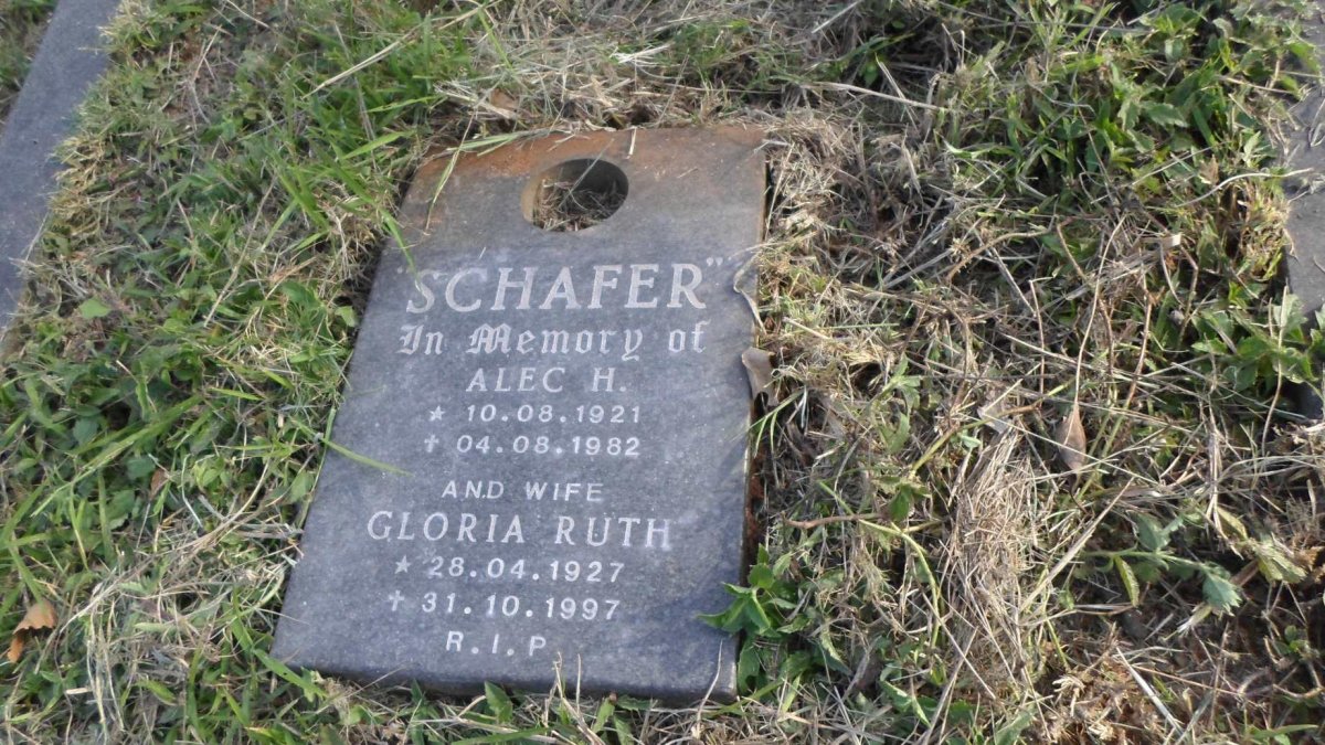 SCHAFER Alec H. 1921-1982 &amp; Gloria Ruth 1927-1997