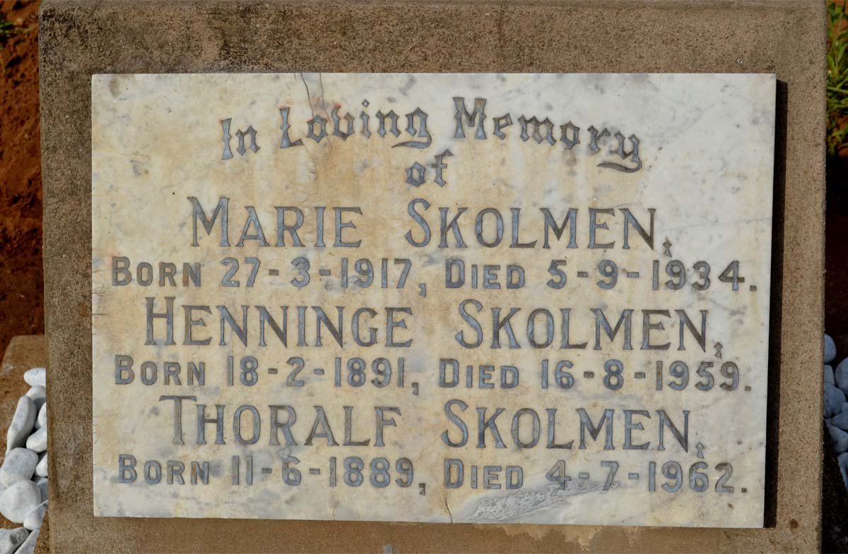SKOLMEN Henninge 1891-1959 :: SKOLMEN Thoralf 1889-1962 :: SKOLMEN Marie 1917-1934