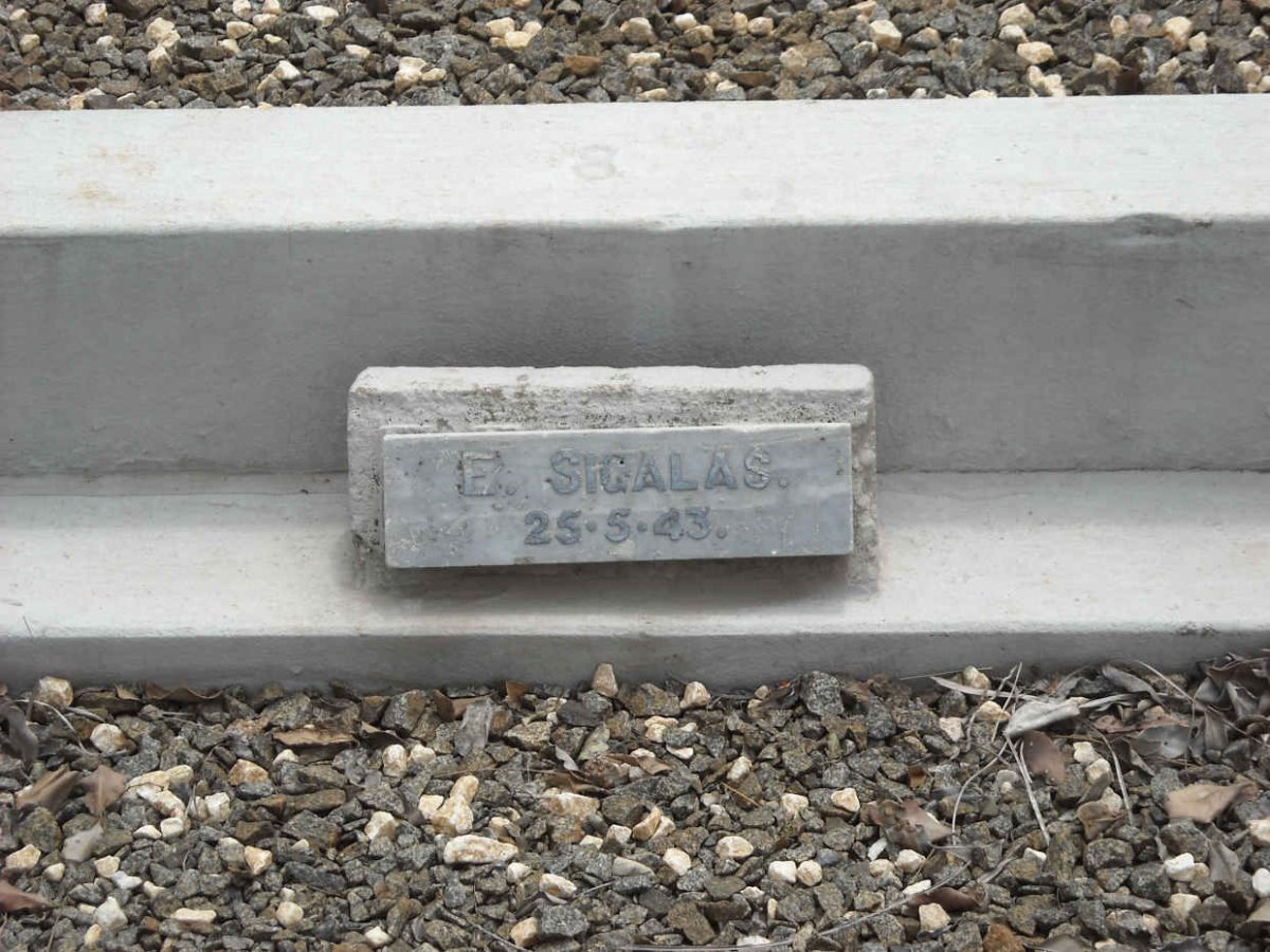 SIGALAS E. -1943
