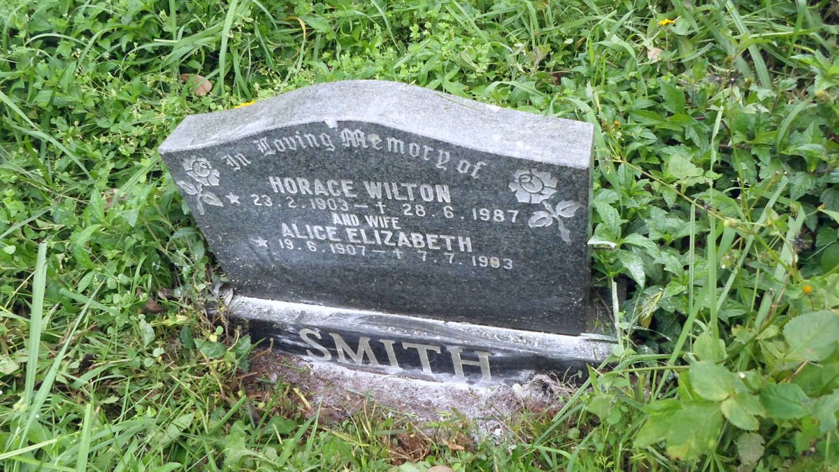 SMITH Horace Wilton 1903-1987 &amp; Alice Elizabeth 1907-1993