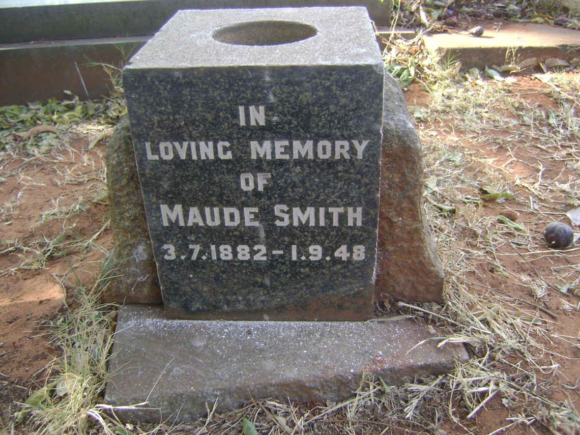SMITH Maude 1882-1948