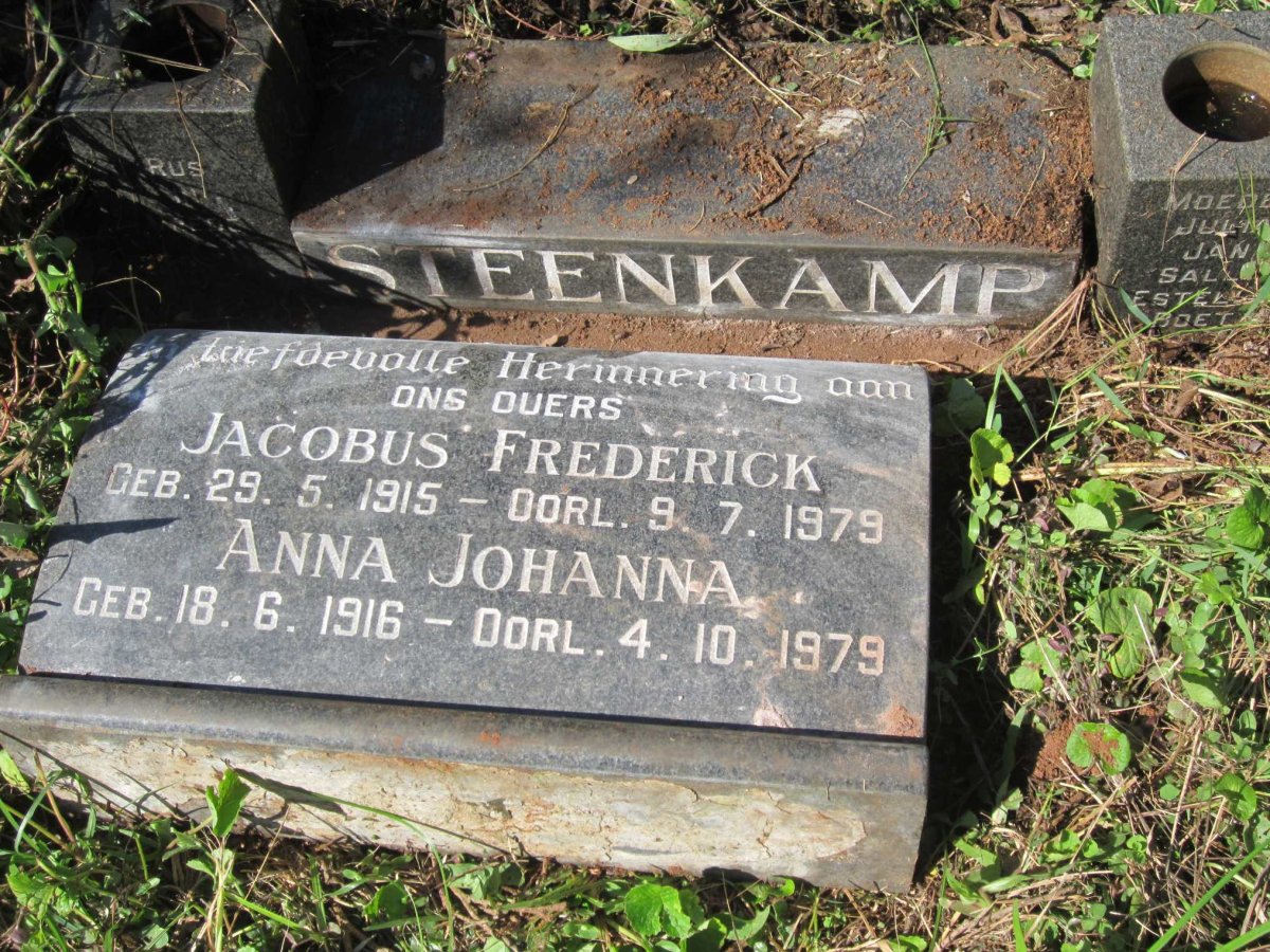 STEENKAMP Jacobus Frederick 1915-1979 &amp; Anna Johanna 1916-1979