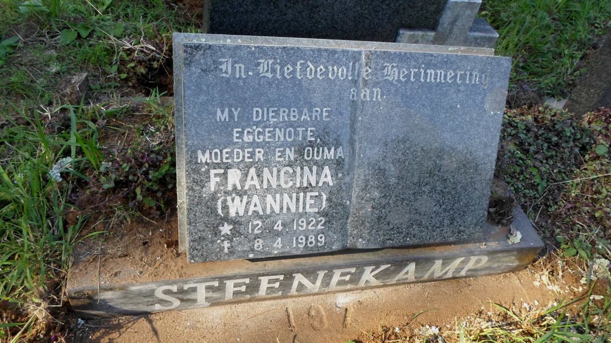 STEENEKAMP Francina 1922-1989