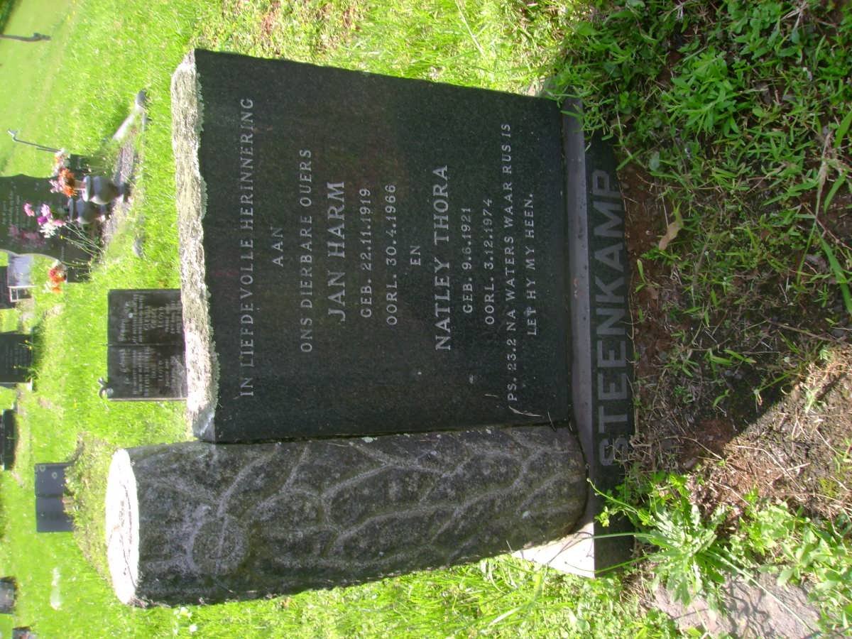 STEENKAMP Jan Harm 1919-1966 &amp; Natley Thora 1921-1974