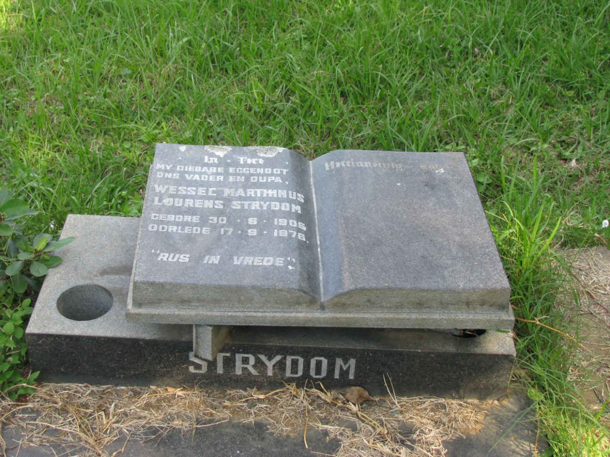 STRYDOM Wessel Marthinus Lourens 1905-1976