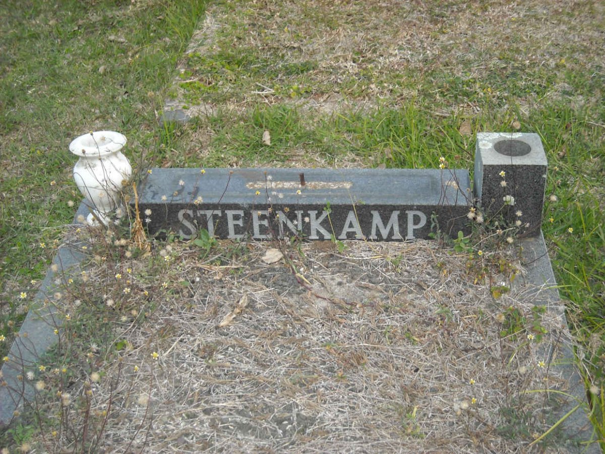 STEENKAMP Marthina -1989