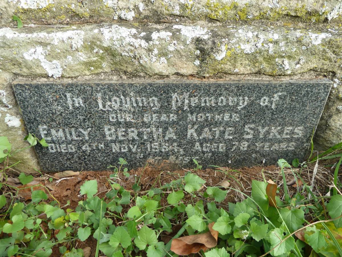 SYKES Thomas Leslie -1952 &amp; Emily Bertha Kate -1964