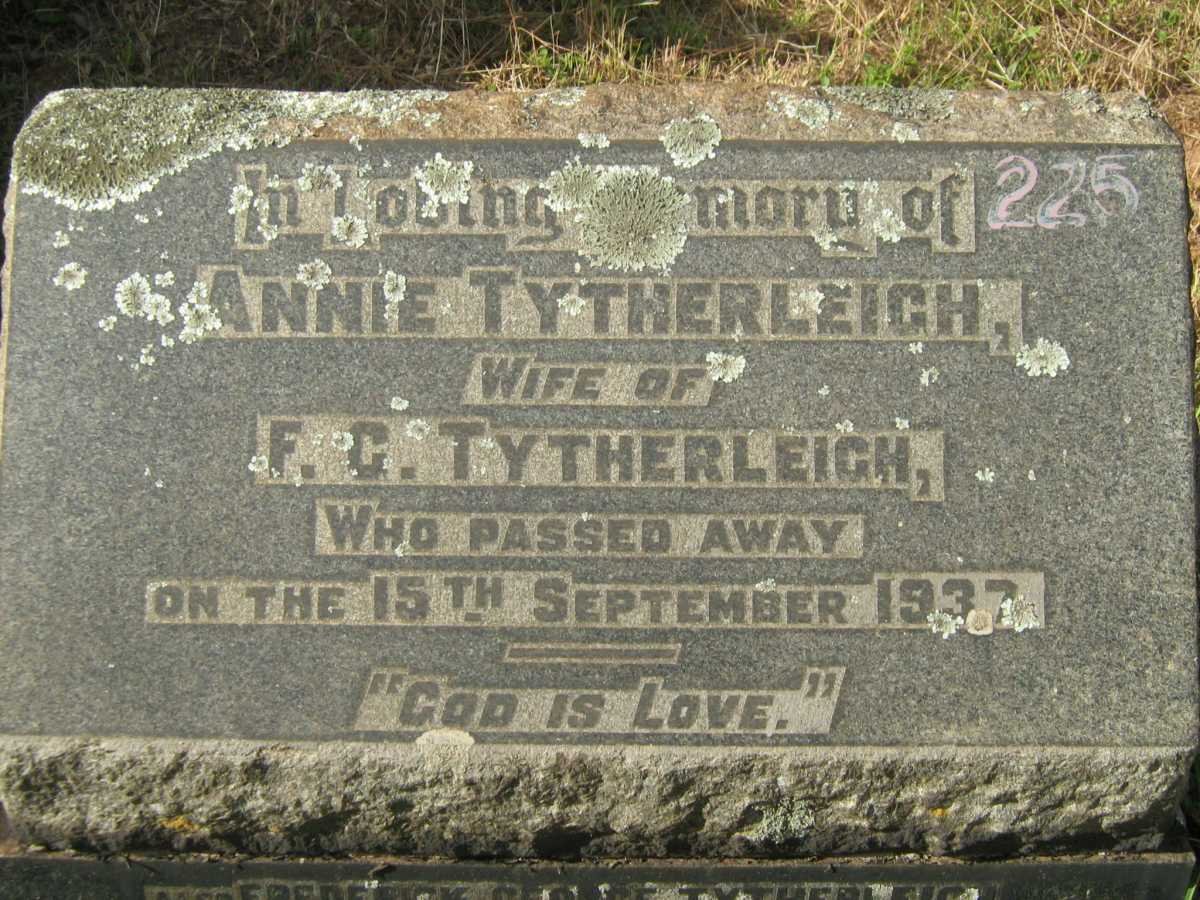 TYTHERLEIGH Frederick George -1943 &amp; Annie -1937