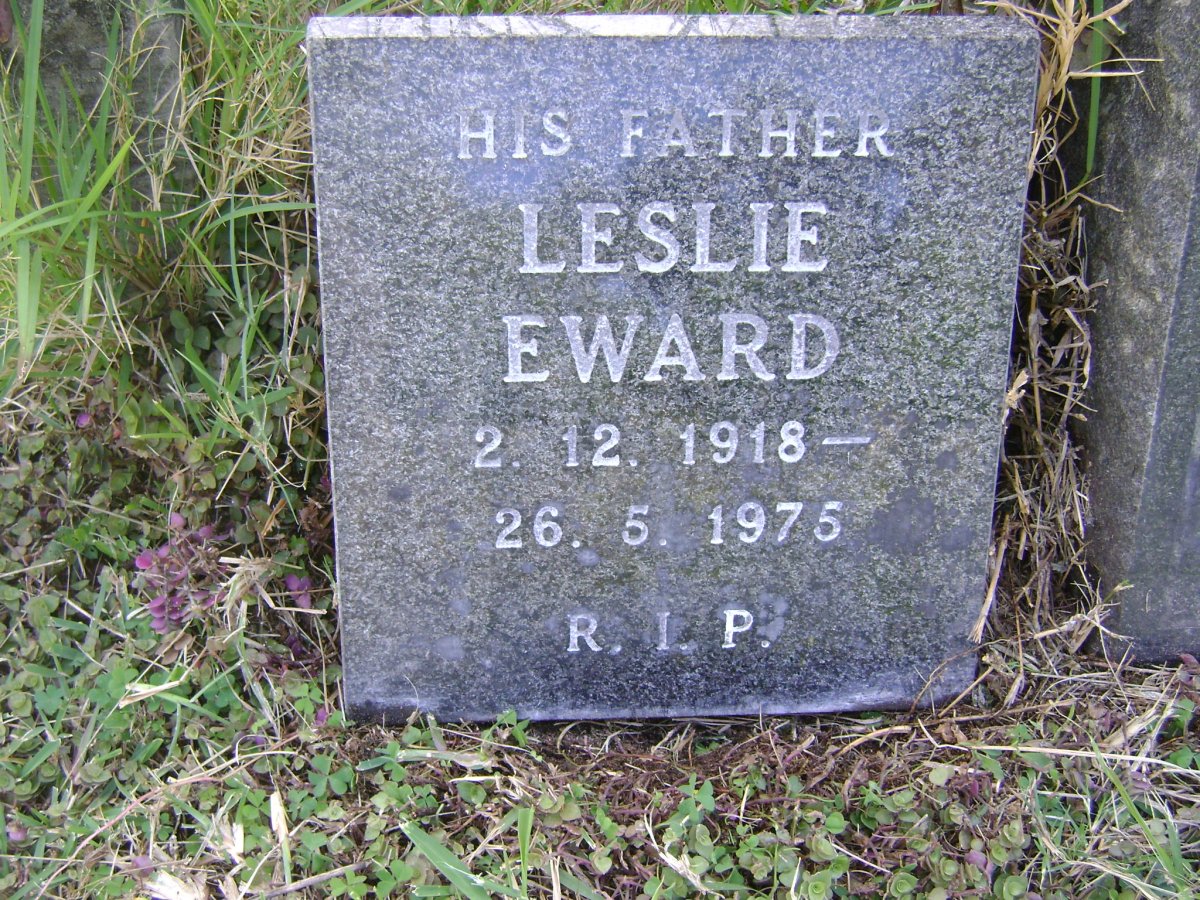 TWOMEY Leslie Eward 1918-1975