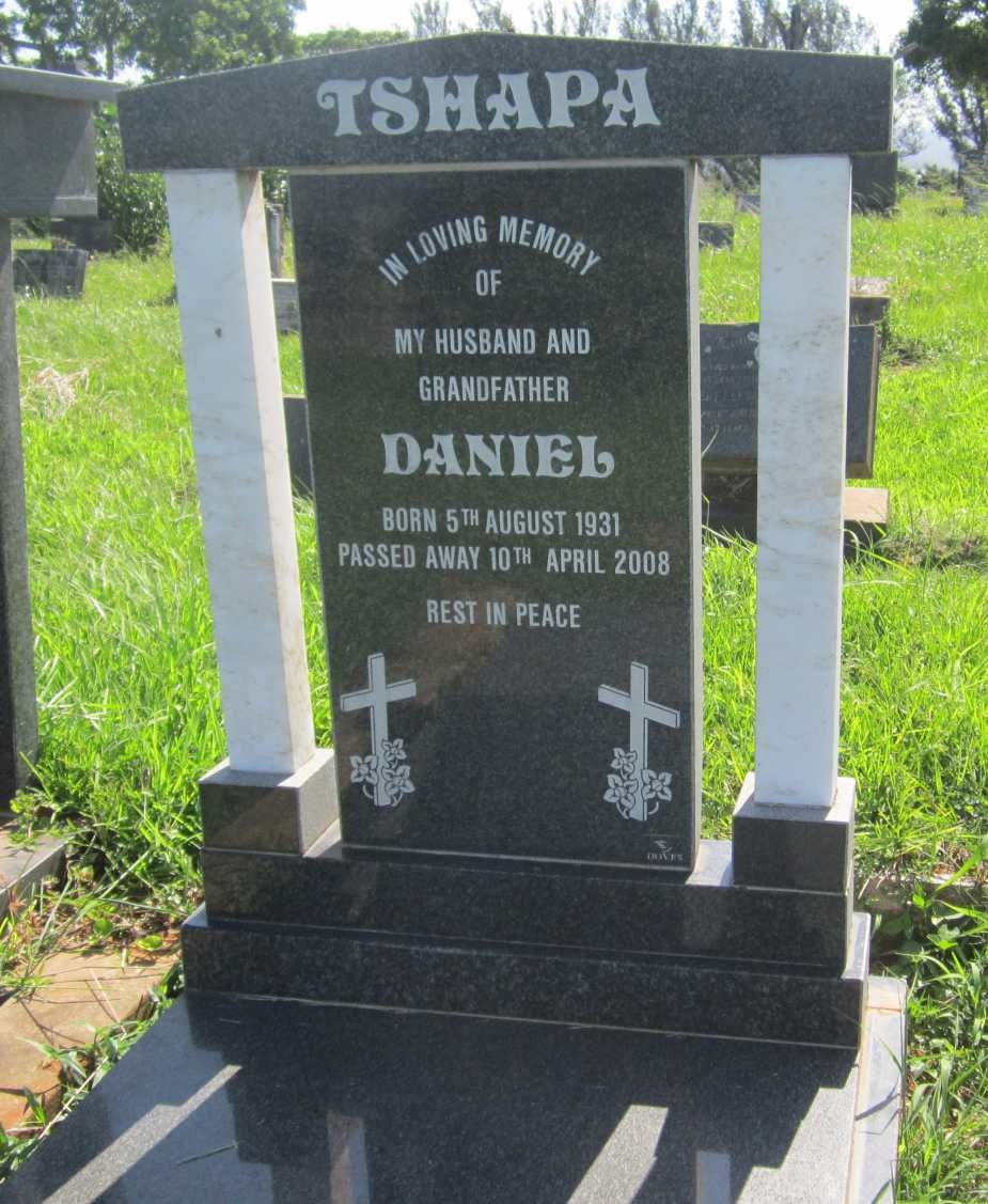TSHAPA Daniel 1931-2008